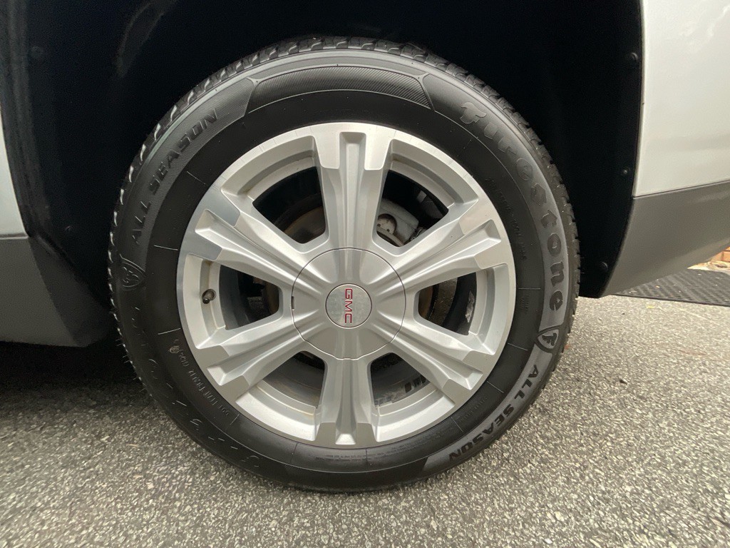 2017 GMC Terrain Image 12
