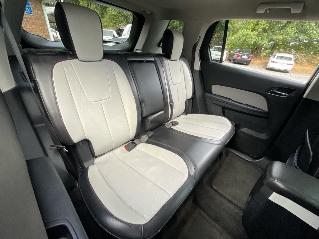 2017 GMC Terrain Image 32