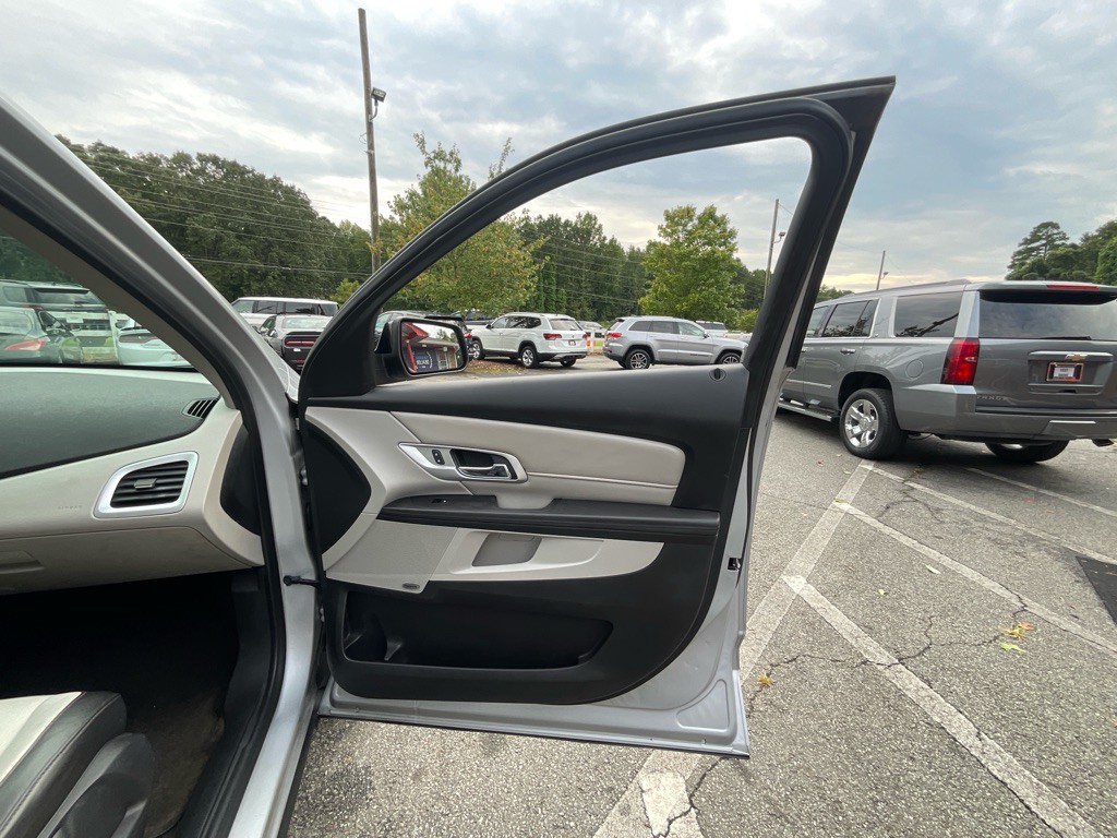 2017 GMC Terrain Image 41