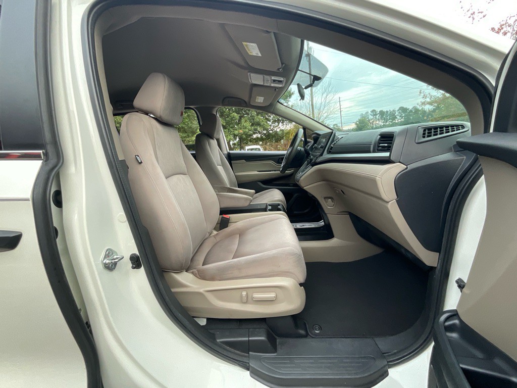 2018 Honda Odyssey Image 16