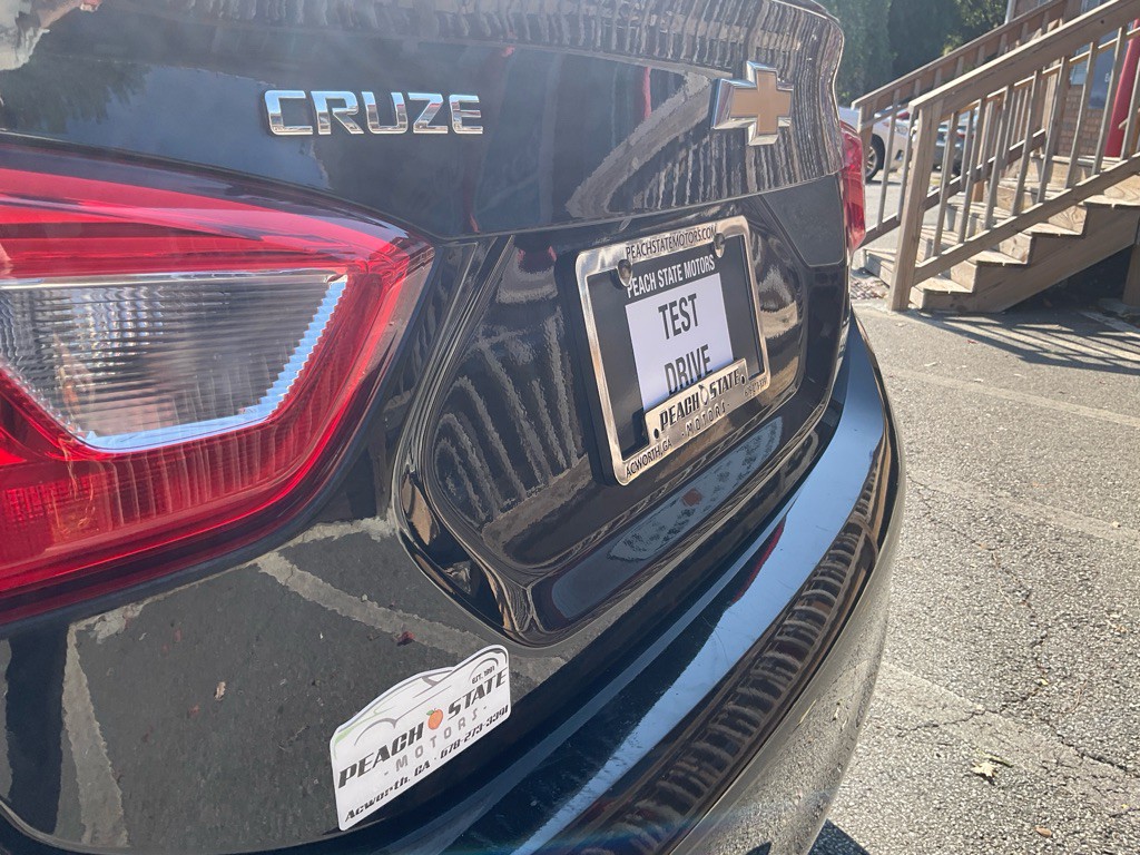 2018 Chevrolet Cruze Image 9