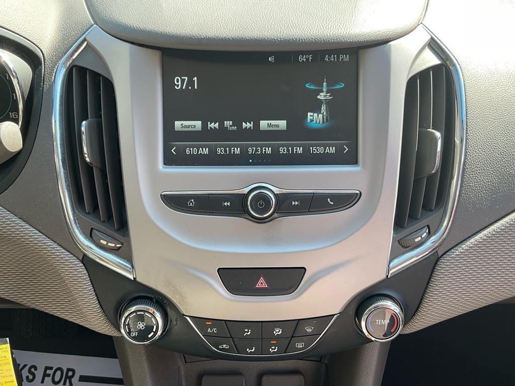 2018 Chevrolet Cruze Image 20