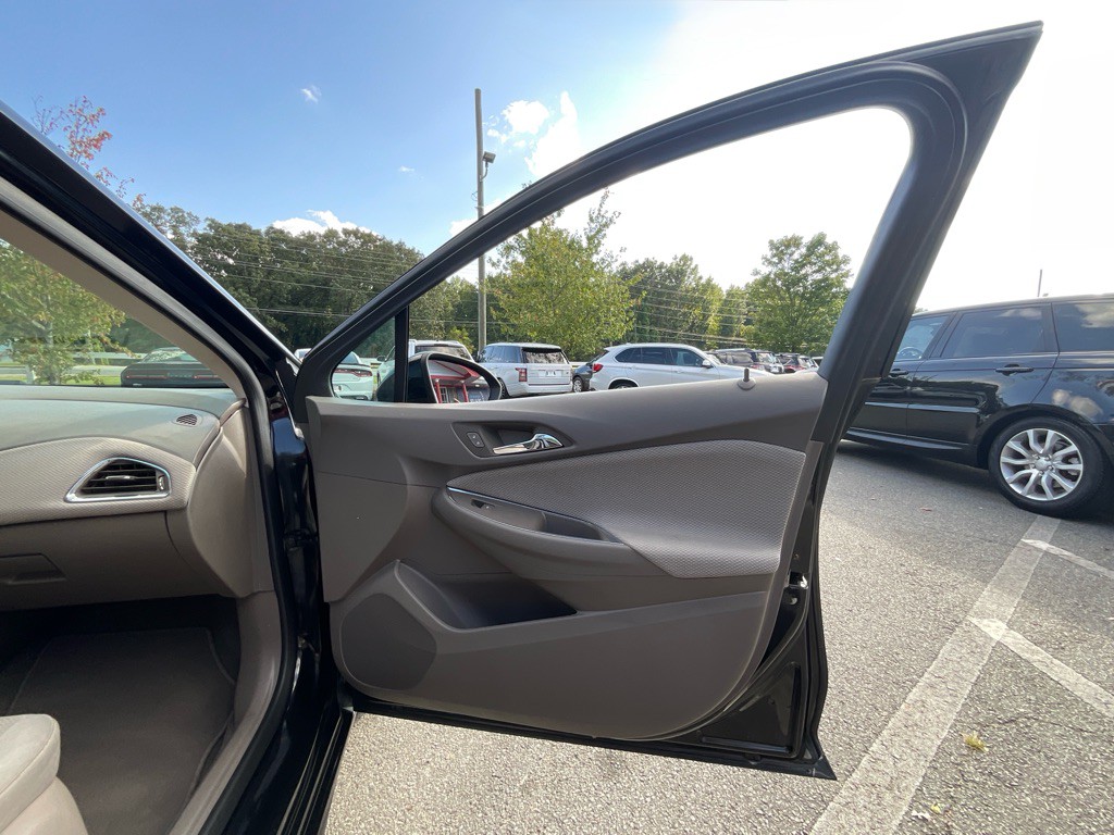 2018 Chevrolet Cruze Image 38