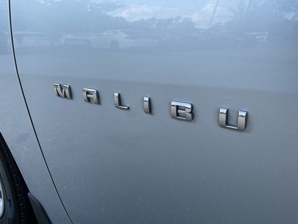 2017 Chevrolet Malibu Image 11