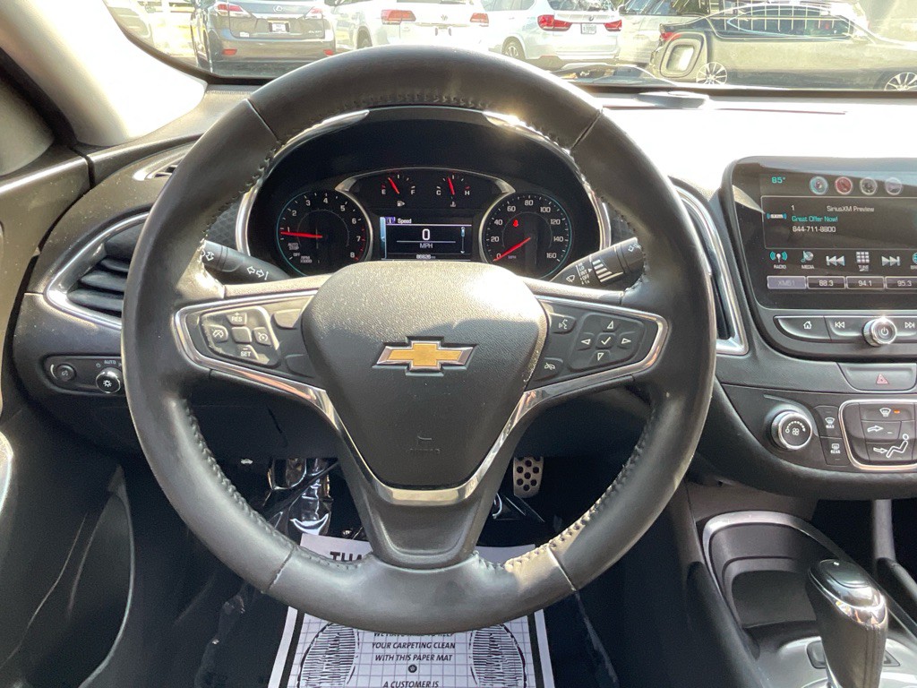 2017 Chevrolet Malibu Image 24