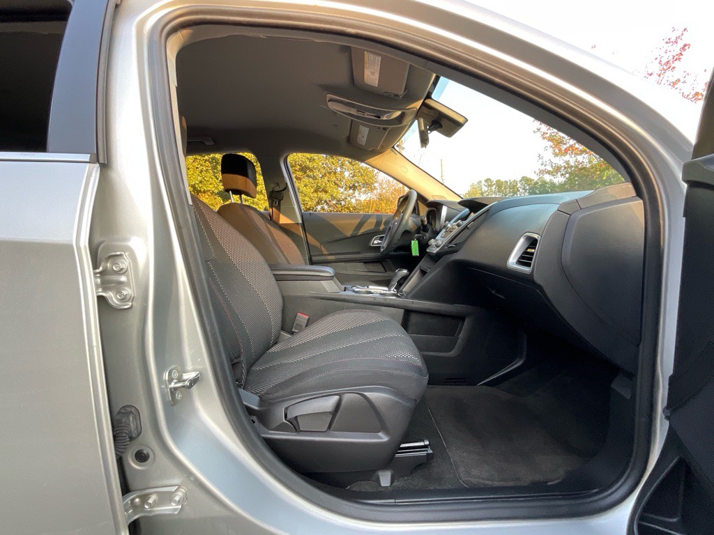 2017 Chevrolet Equinox Image 14