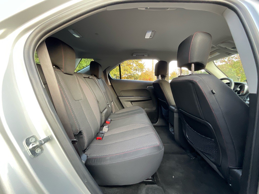 2017 Chevrolet Equinox Image 27