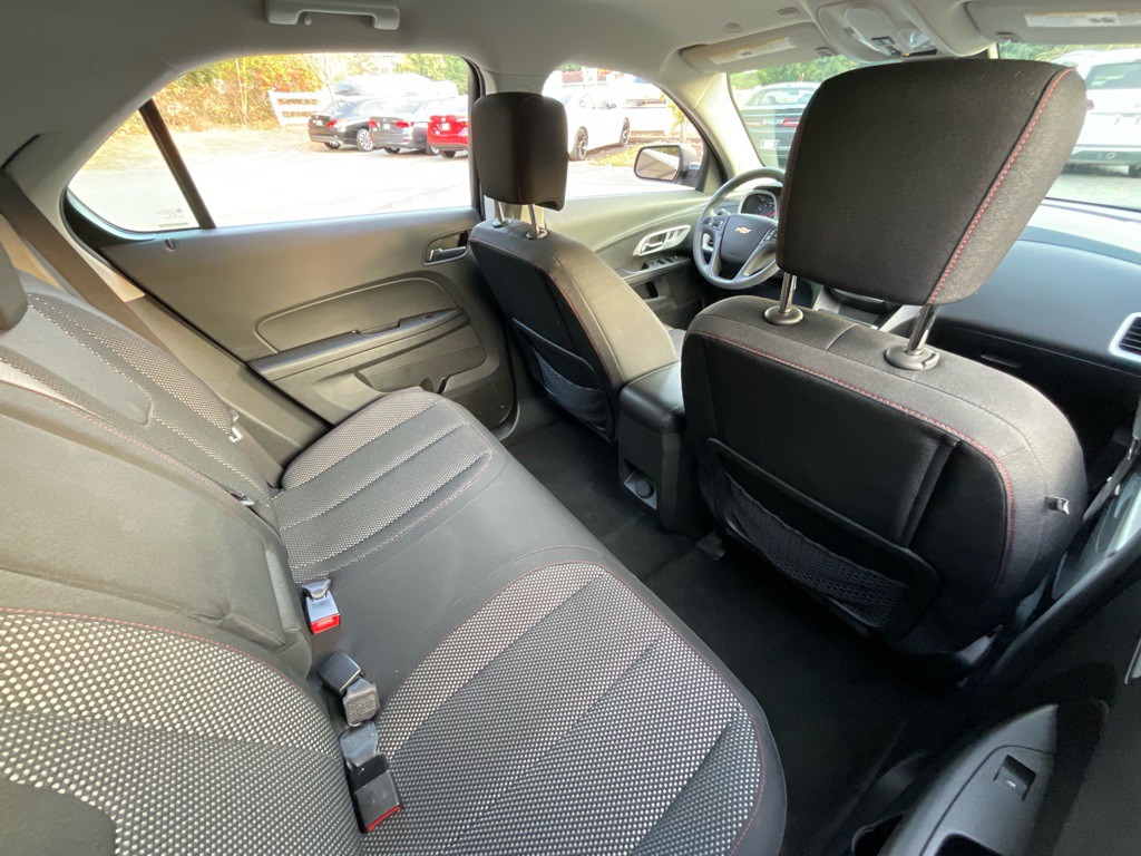2017 Chevrolet Equinox Image 28