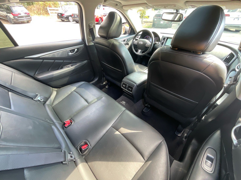 2014 INFINITI Q50 Image 32