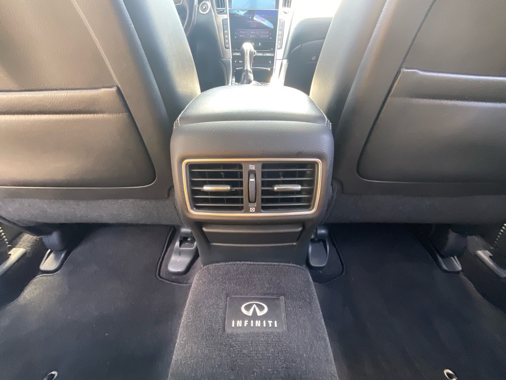 2014 INFINITI Q50 Image 35