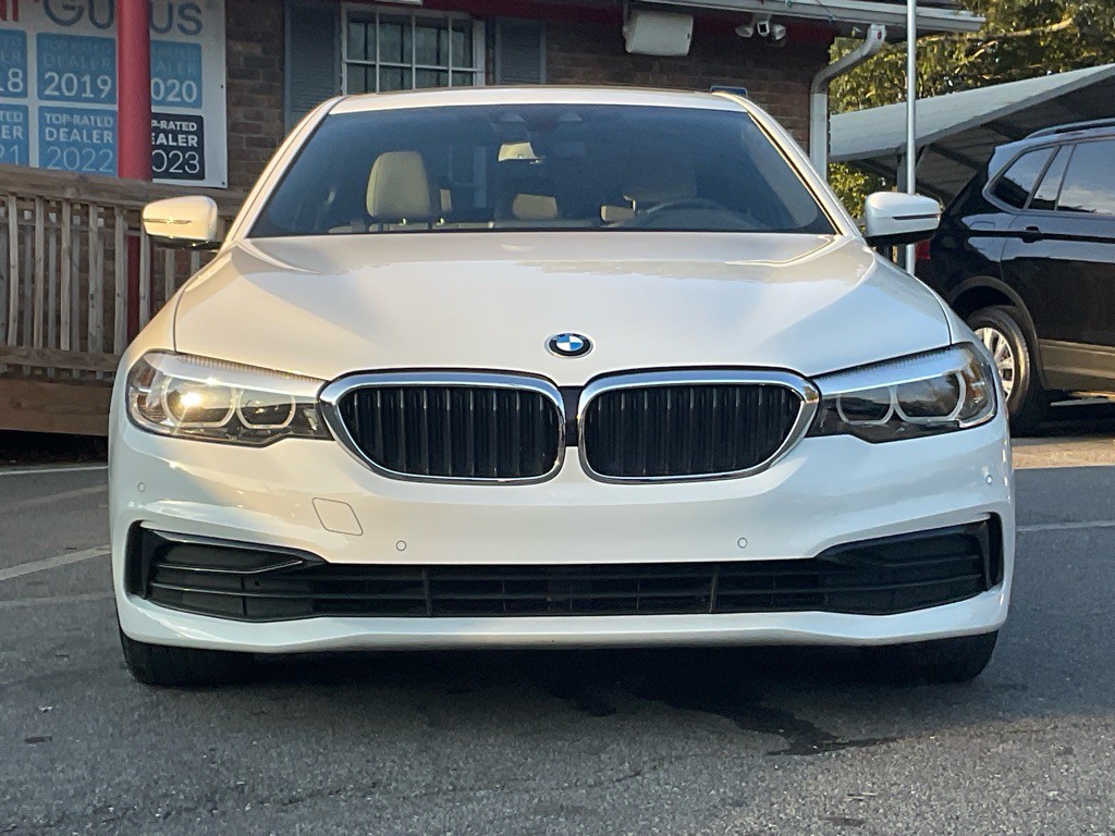 2019 BMW 5 Series Image 2