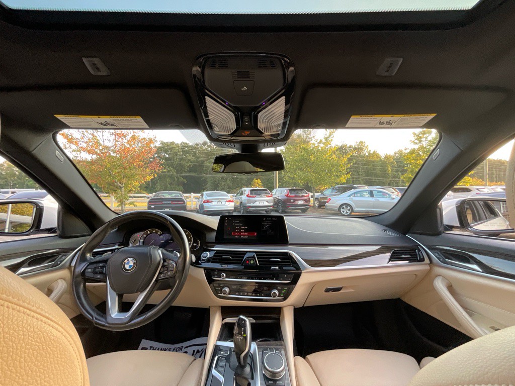 2019 BMW 5 Series Image 19