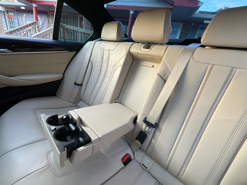 2019 BMW 5 Series Image 33
