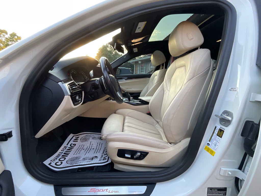 2019 BMW 5 Series Image 13