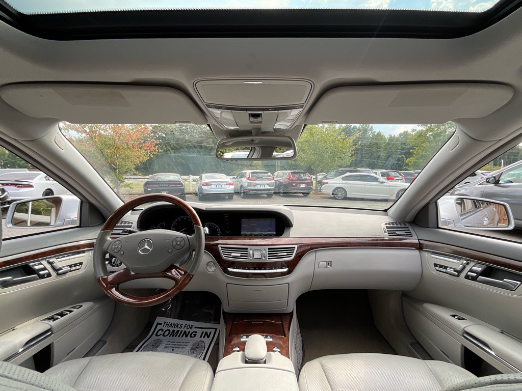 2010 Mercedes-Benz S-Class Image 18