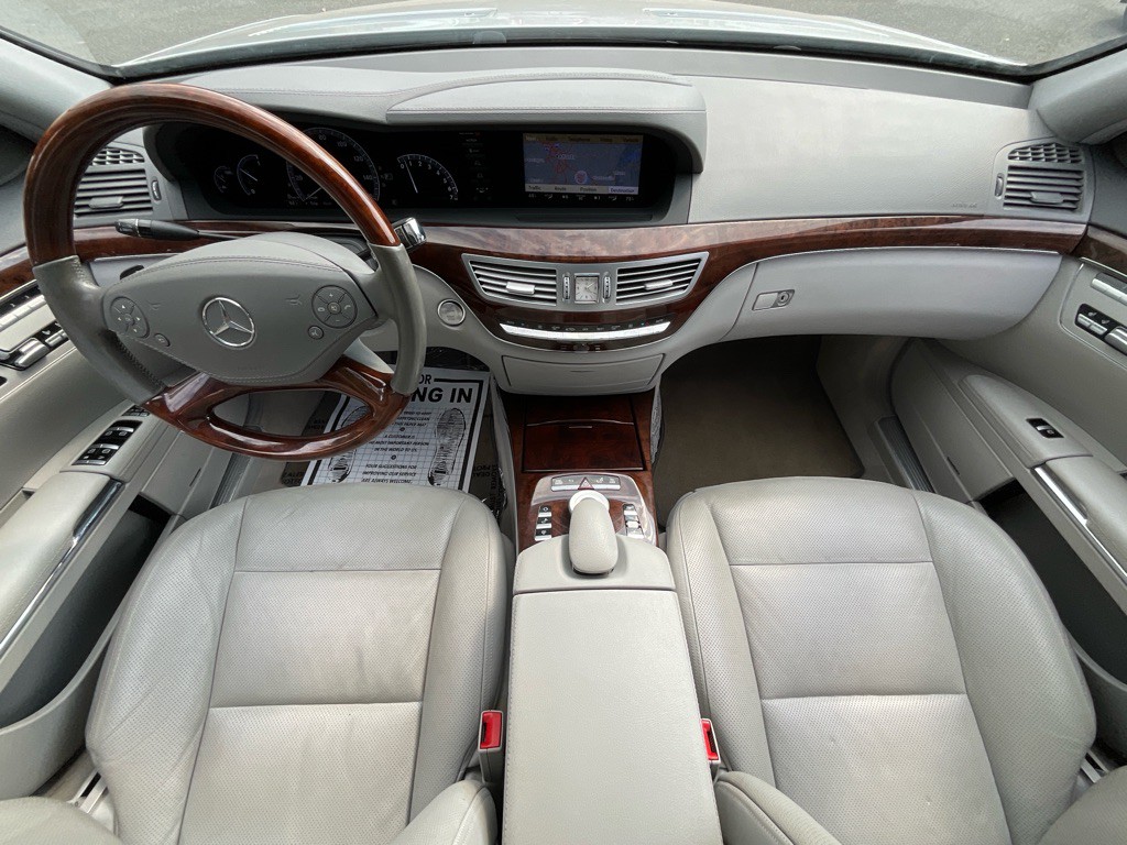 2010 Mercedes-Benz S-Class Image 19