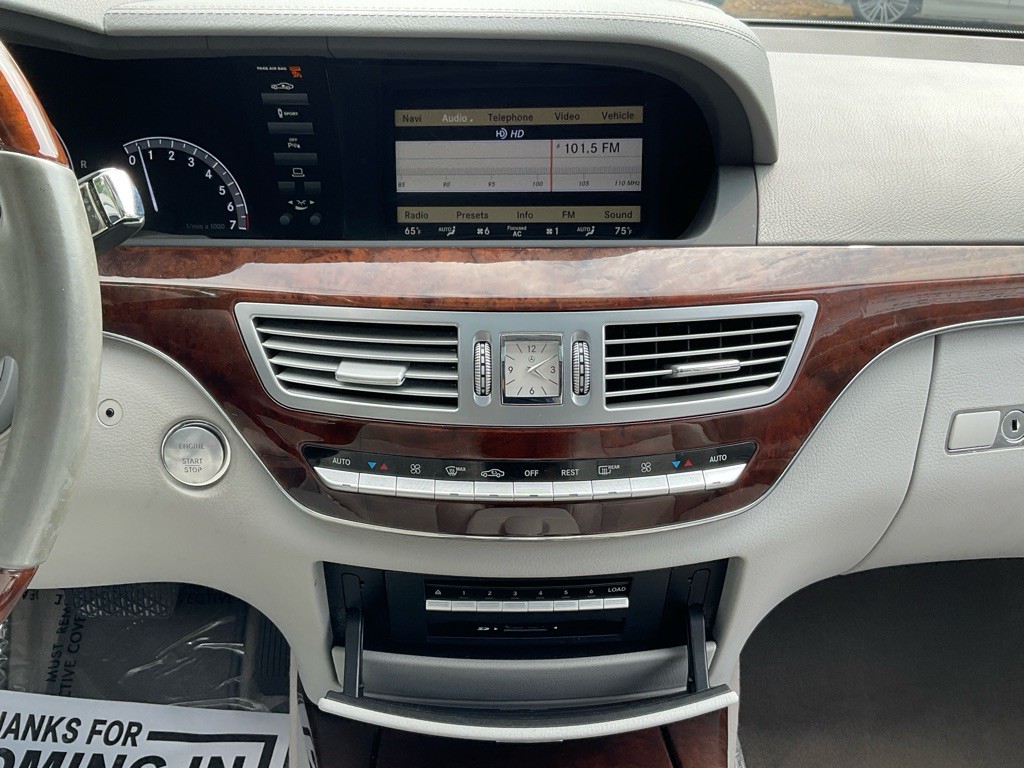 2010 Mercedes-Benz S-Class Image 20