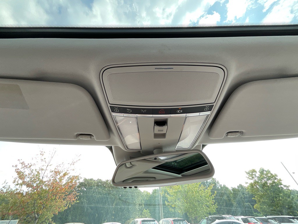 2010 Mercedes-Benz S-Class Image 25