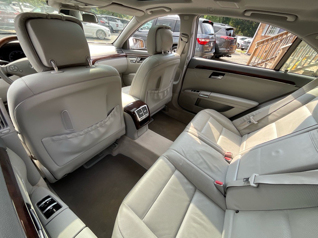 2010 Mercedes-Benz S-Class Image 28