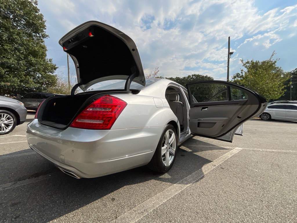 2010 Mercedes-Benz S-Class Image 35