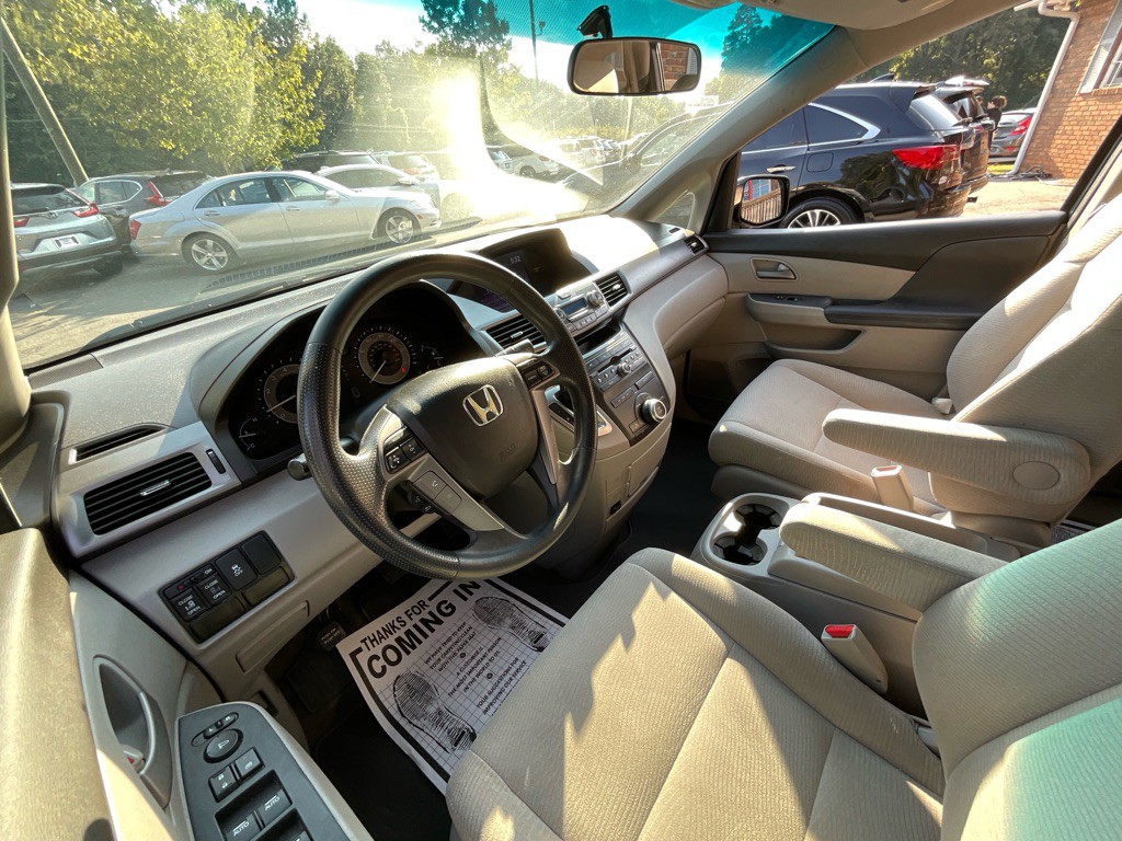 2012 Honda Odyssey Image 13