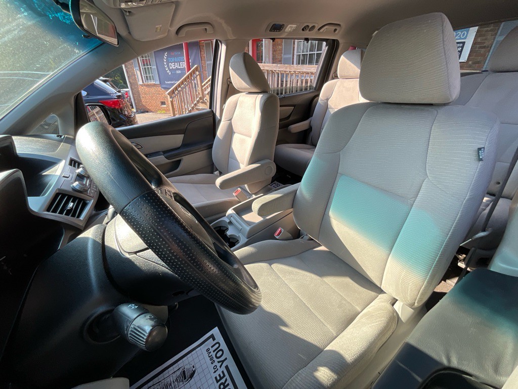 2012 Honda Odyssey Image 14