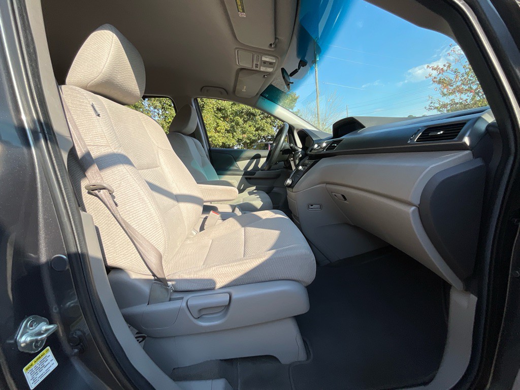 2012 Honda Odyssey Image 15