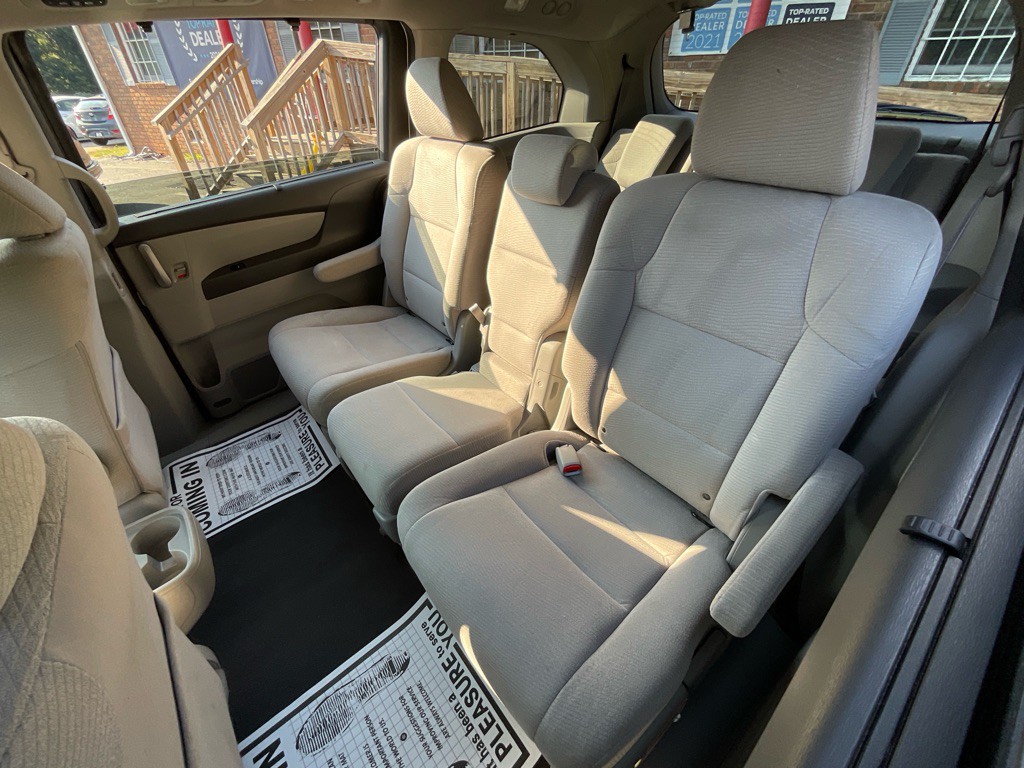 2012 Honda Odyssey Image 26