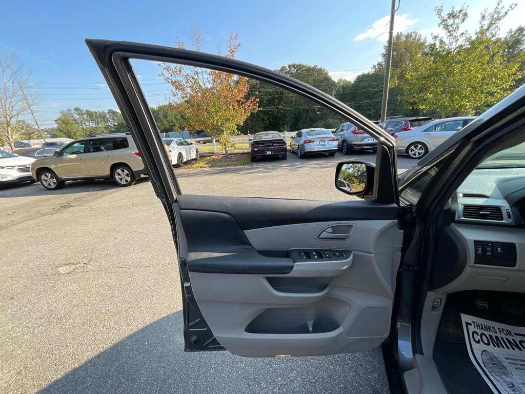 2012 Honda Odyssey Image 37