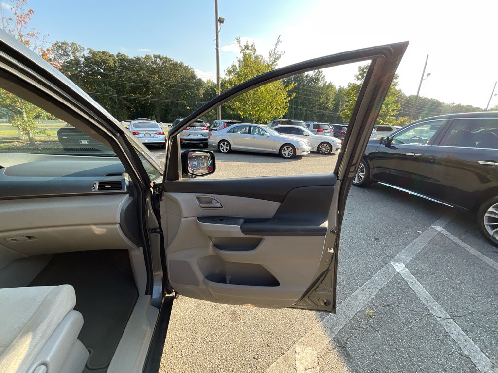 2012 Honda Odyssey Image 40