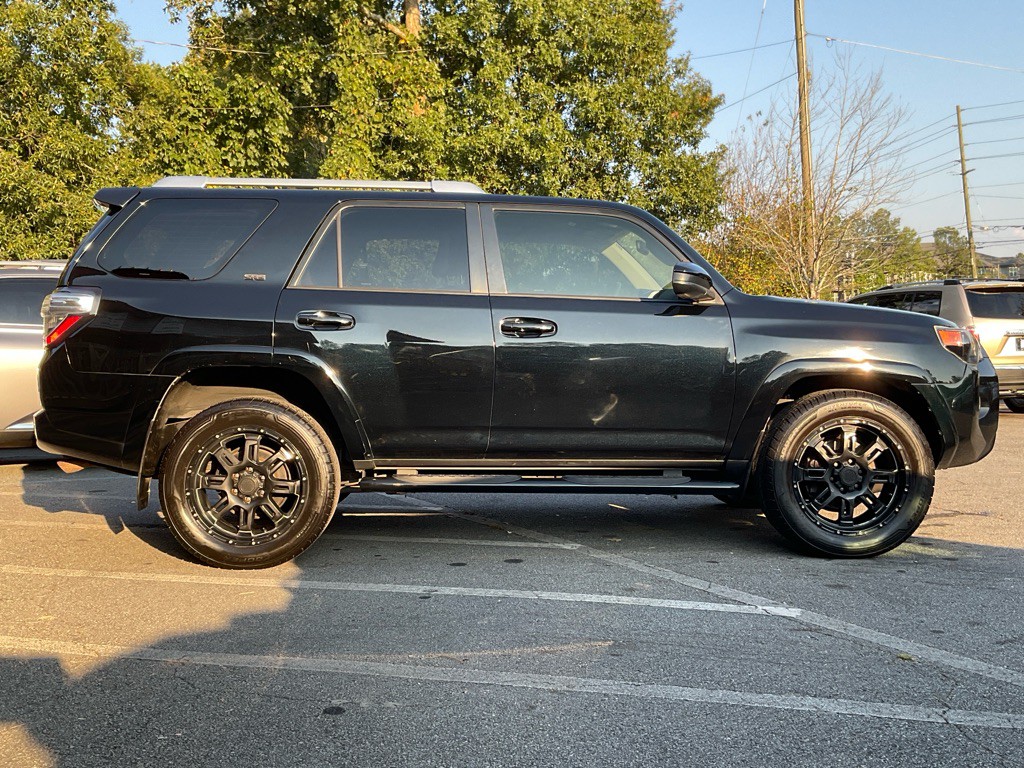 2016 Toyota 4Runner Image 4