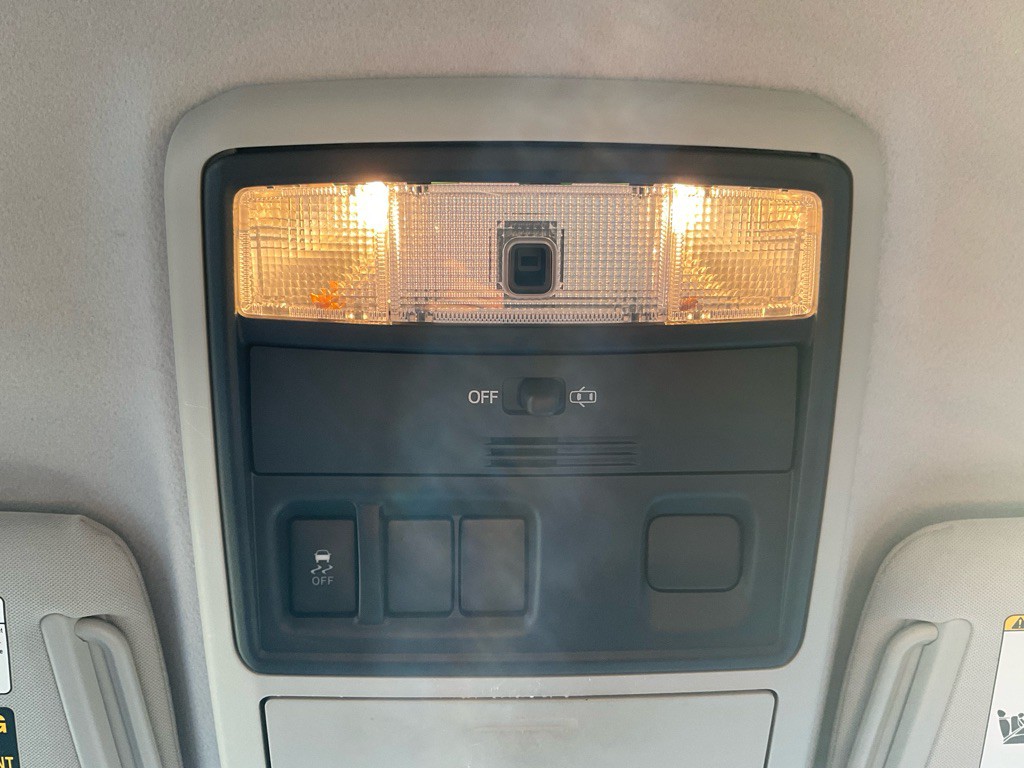 2016 Toyota 4Runner Image 22