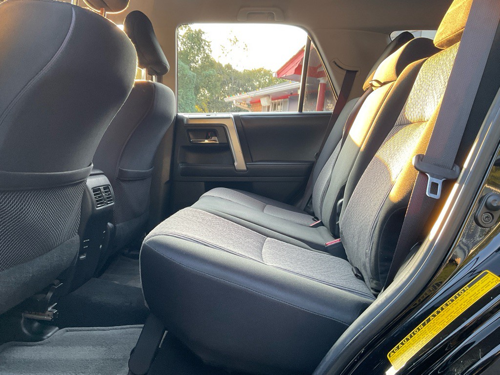 2016 Toyota 4Runner Image 23