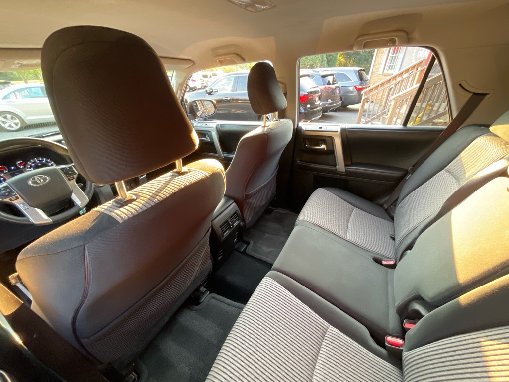 2016 Toyota 4Runner Image 24