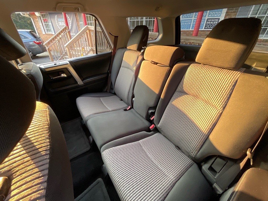 2016 Toyota 4Runner Image 25