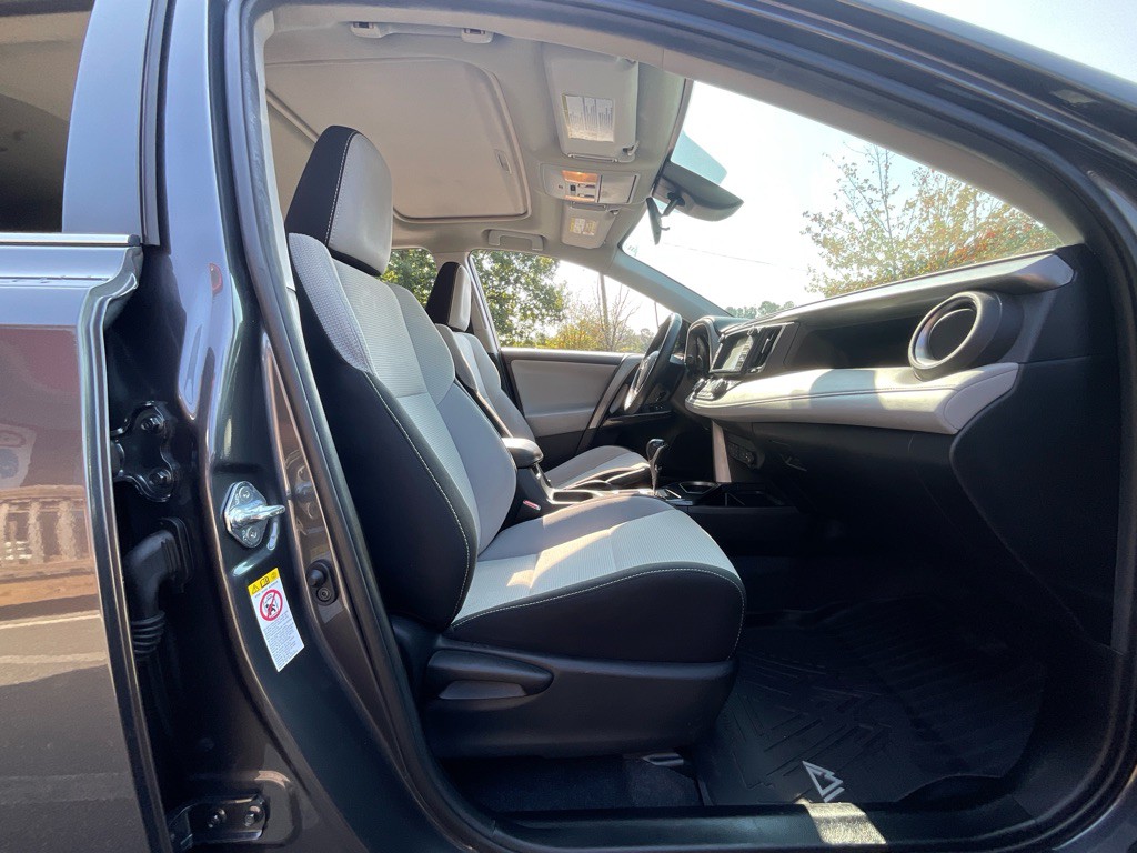 2018 Toyota Rav4 Image 14