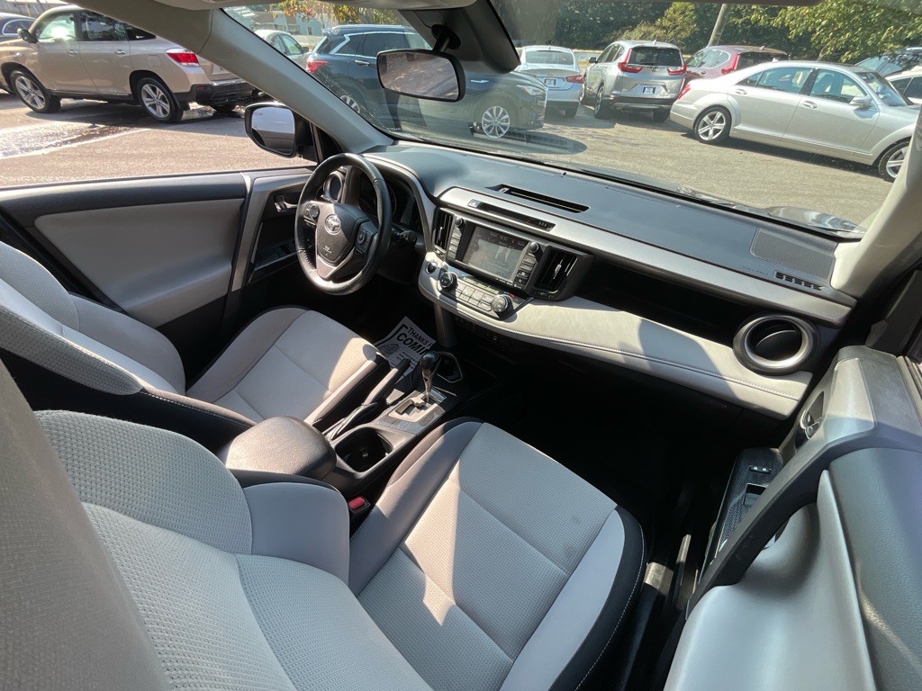 2018 Toyota Rav4 Image 15