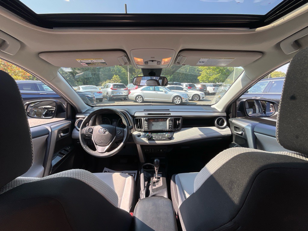 2018 Toyota Rav4 Image 17