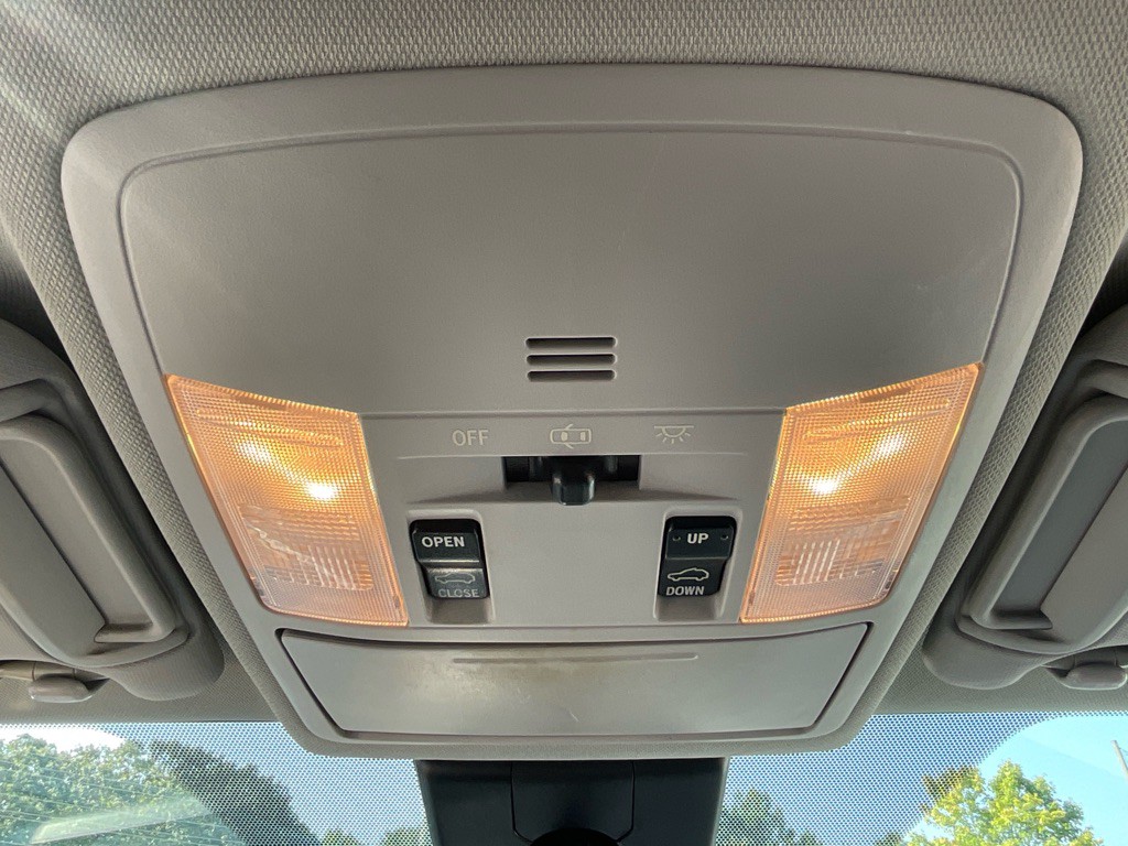 2018 Toyota Rav4 Image 23