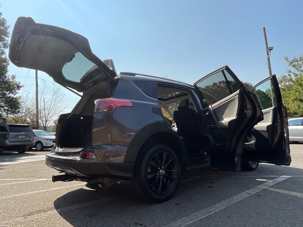 2018 Toyota Rav4 Image 30