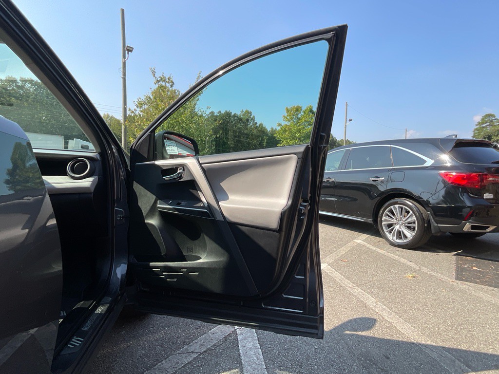 2018 Toyota Rav4 Image 37