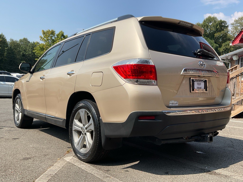 2013 Toyota Highlander Image 7