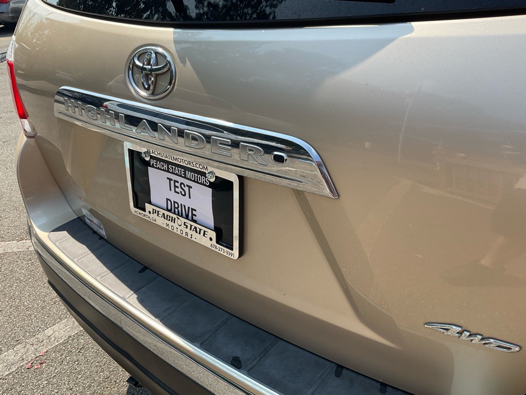 2013 Toyota Highlander Image 9
