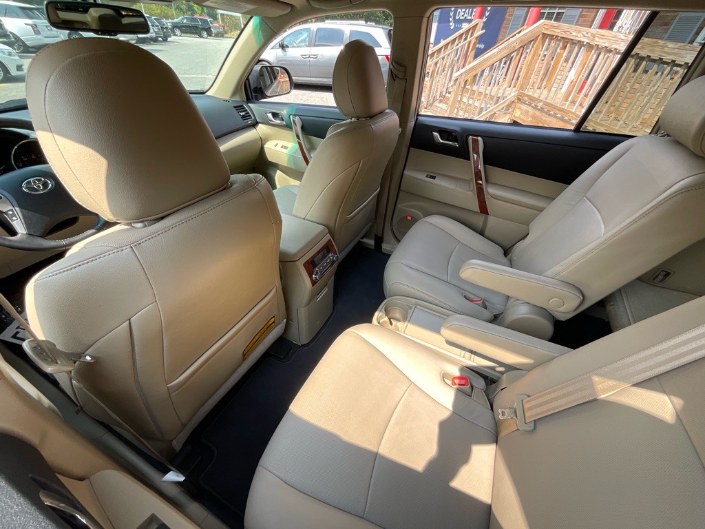 2013 Toyota Highlander Image 27
