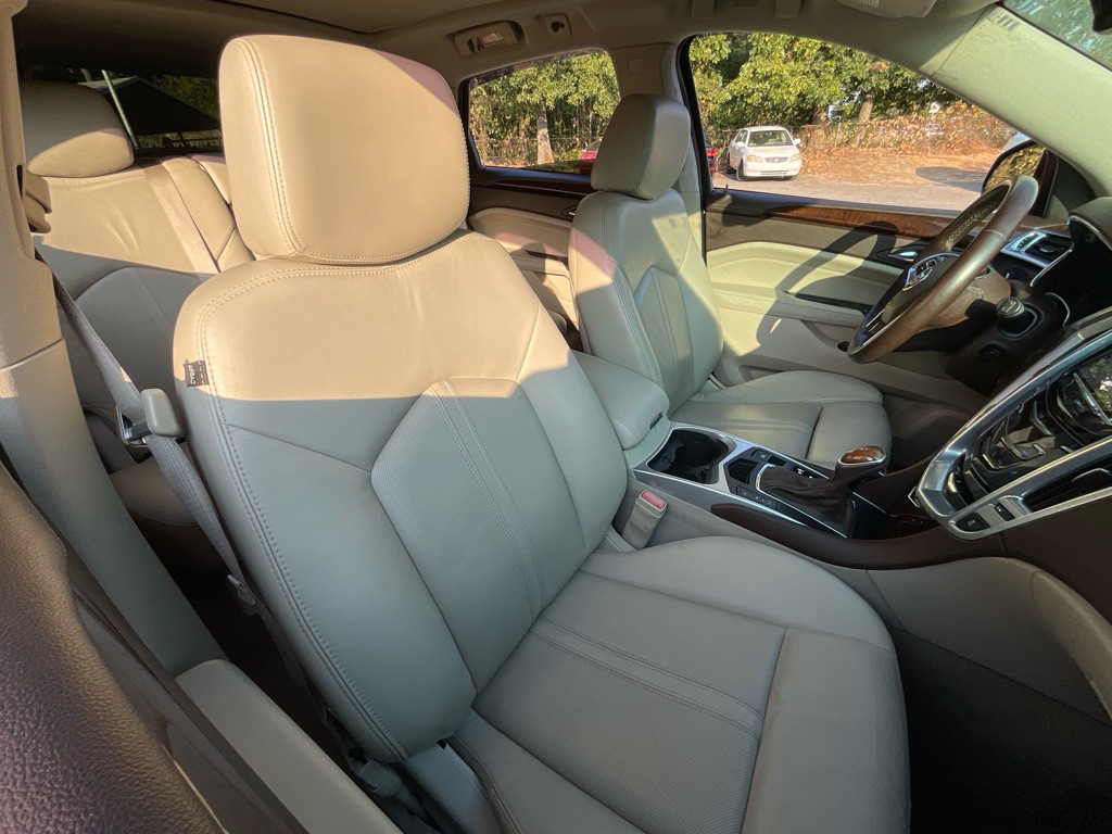 2013 Cadillac SRX Image 18