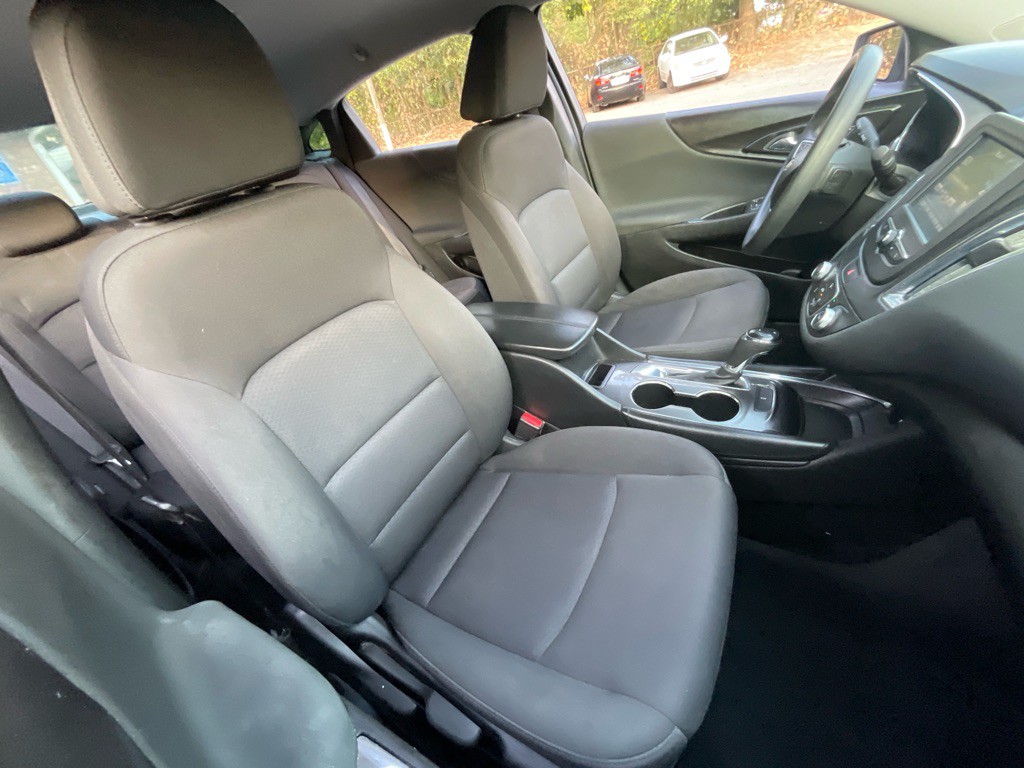 2018 Chevrolet Malibu Image 19