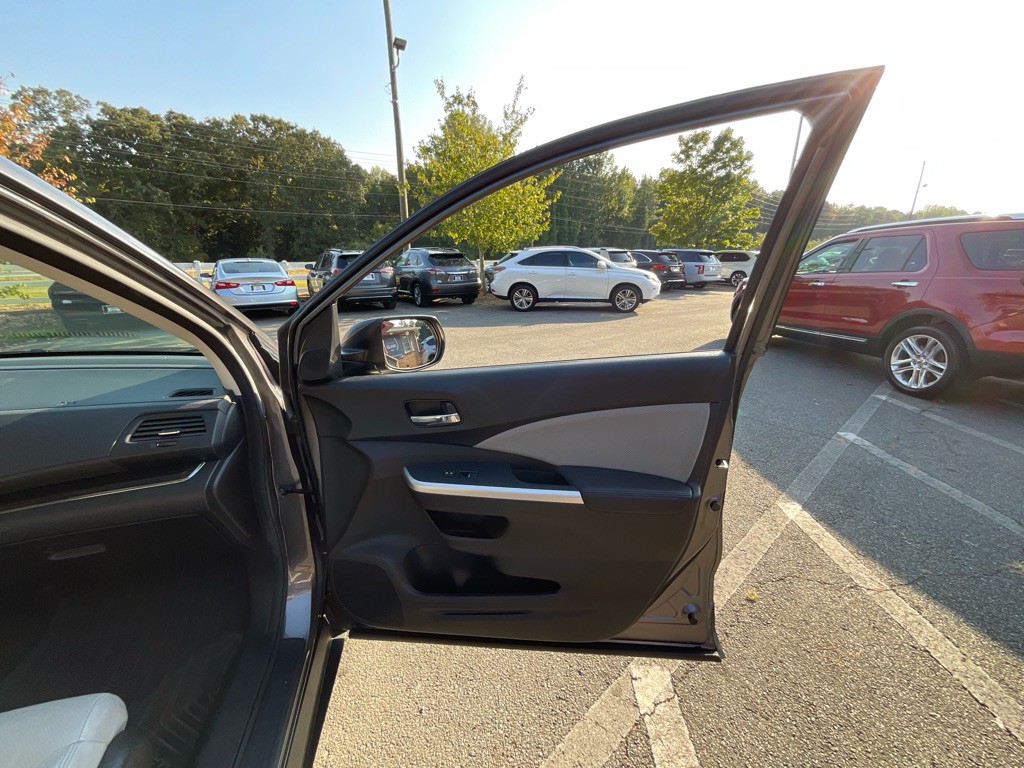 2015 Honda CR-V Image 45