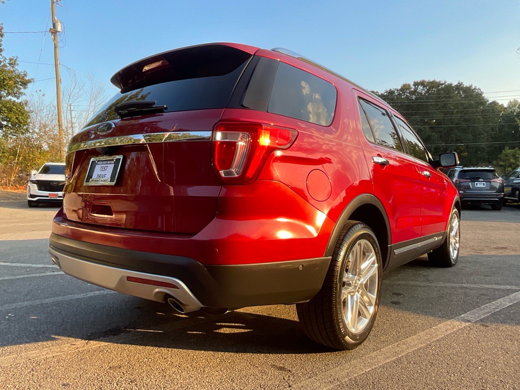 2017 Ford Explorer Image 5