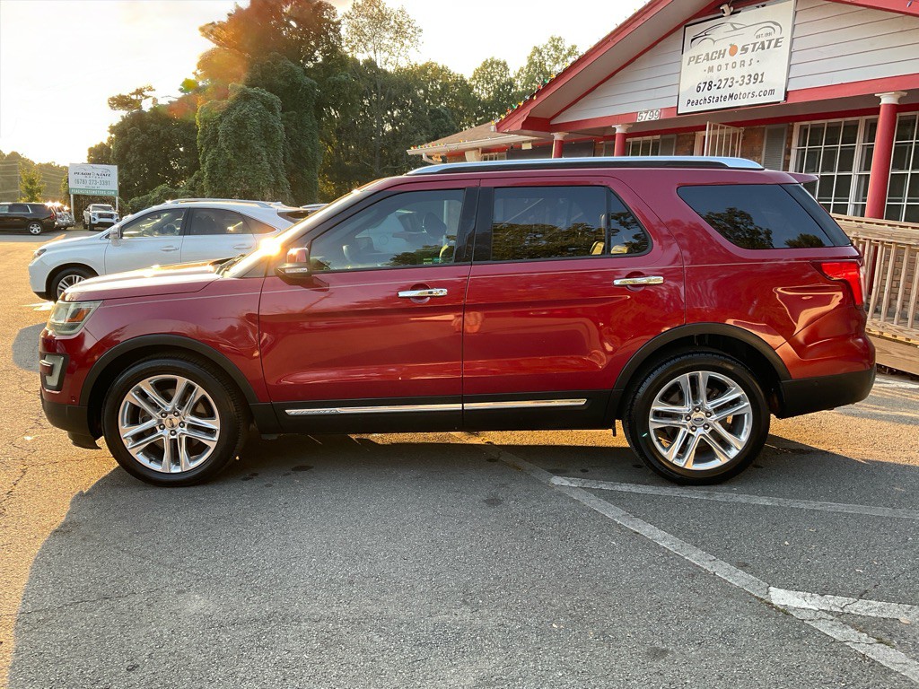 2017 Ford Explorer Image 8