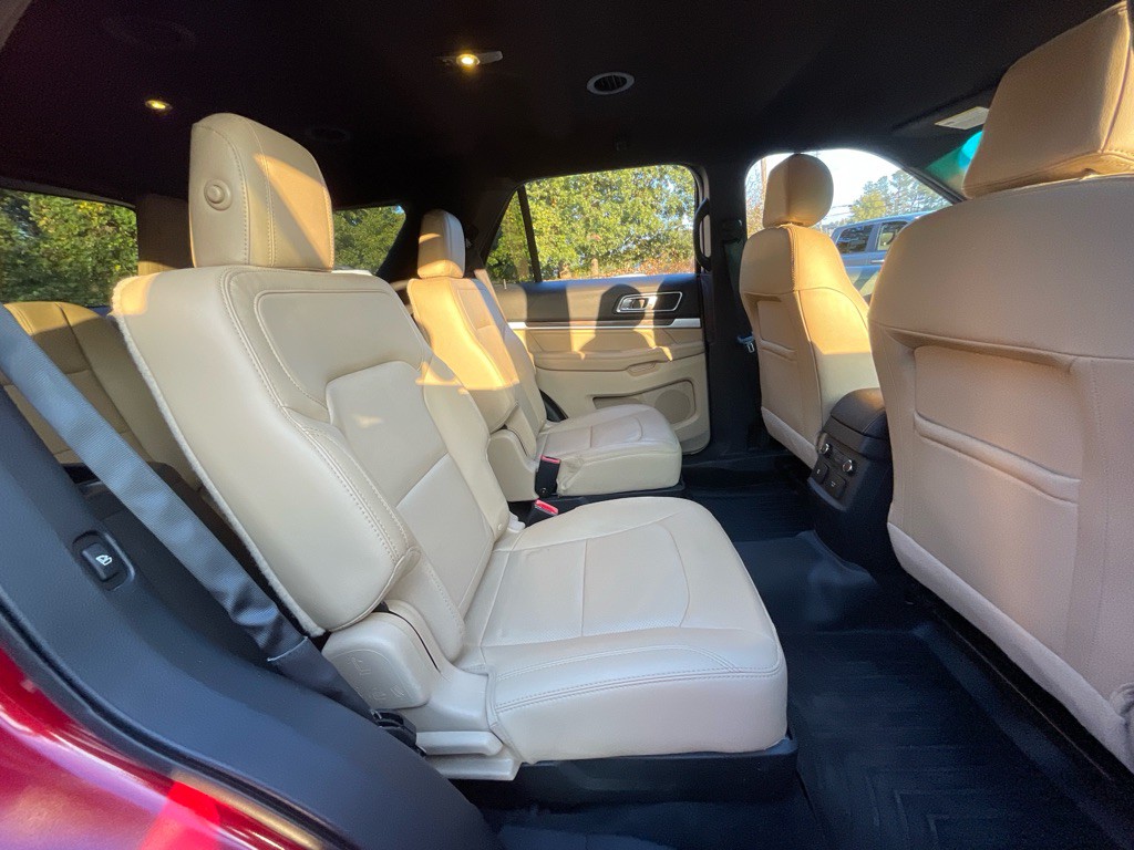 2017 Ford Explorer Image 30